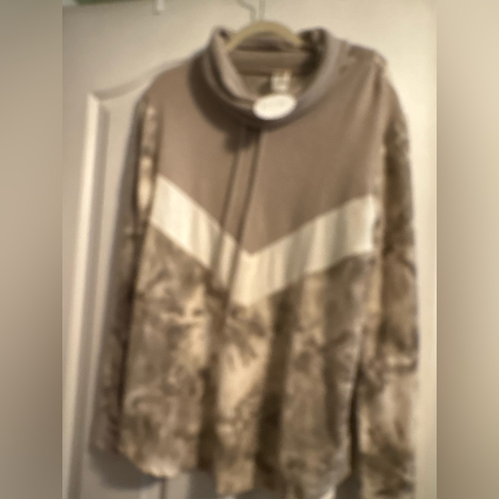 NWT cowl neck top size xl